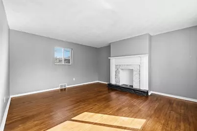 1381 Pocono St, Pittsburgh, PA 15218 - Photo 12