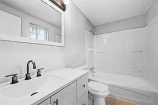 1381 Pocono St, Pittsburgh, PA 15218 - Photo 10