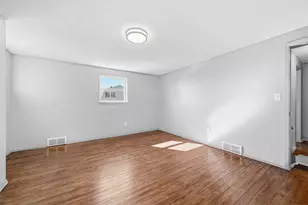 1381 Pocono St, Pittsburgh, PA 15218 - Photo 20