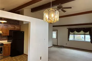 553 Beechwood Dr, Unity Township, PA 15650 - Photo 12