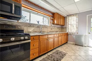 1328 Lettie Hill St, Beechview, PA 15216 - Photo 10