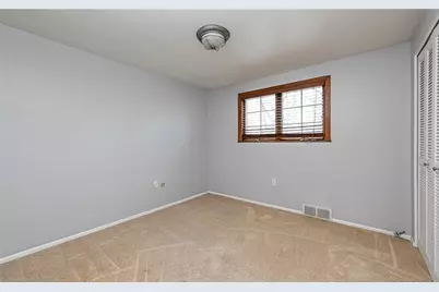 110 Point Vue Dr, Ross Twp, PA 15237 - Photo 18