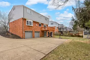 110 Point Vue Dr, Ross Twp, PA 15237 - Photo 22