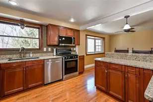 110 Point Vue Dr, Ross Twp, PA 15237 - Photo 8