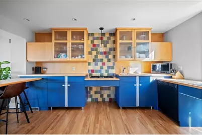 101 Brosville St, Pittsburgh, PA 15203 - Photo 12