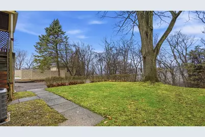 648 Elm Dr, Pittsburgh, PA 15147 - Photo 34