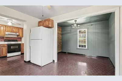 648 Elm Dr, Pittsburgh, PA 15147 - Photo 14