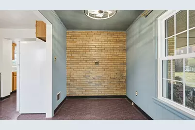 648 Elm Dr, Pittsburgh, PA 15147 - Photo 16