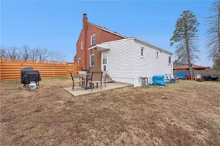 2039 Outlook Dr, Pittsburgh, PA 15147 - Photo 24