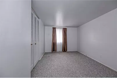 215 Hillendale Rd, Ross Twp, PA 15237 - Photo 14