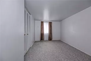 215 Hillendale Rd, Ross Twp, PA 15237 - Photo 14