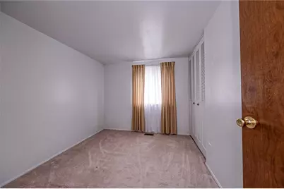 215 Hillendale Rd, Ross Twp, PA 15237 - Photo 12