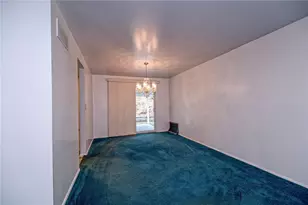 215 Hillendale Rd, Ross Twp, PA 15237 - Photo 8