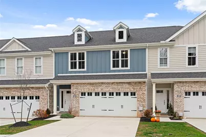 407 Walnut Ct, Pittsburgh, PA 15237 - Photo 1