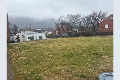 512 Chestnut St #B, Springdale Boro, PA 15144 - Photo 4