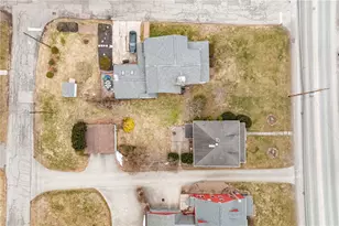 810 W Main St, Somerset Boro, PA 15501 - Photo 34