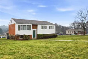 2919 Kennedy Heights Dr, Pittsburgh, PA 15101 - Photo 2