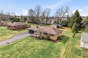 256 Donald Rd, Hermitage, PA 16148 - Photo 4