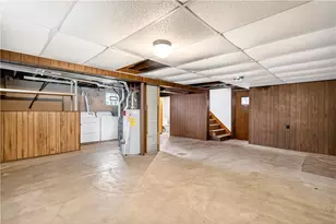 152 Gass Rd, Ross Twp, PA 15229 - Photo 22