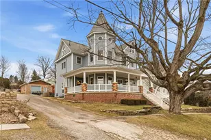 413 Broadway, Rockwood Boro, PA 15557 - Photo 2