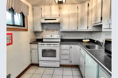 231 Cherrydell Dr, Scott Township, PA 15220 - Photo 8