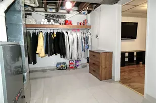 231 Cherrydell Dr, Scott Township, PA 15220 - Photo 20