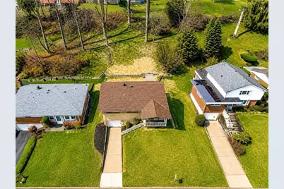 231 Cherrydell Dr, Scott Township, PA 15220 - Photo 2