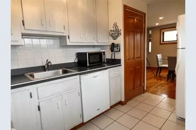 231 Cherrydell Dr, Scott Township, PA 15220 - Photo 8