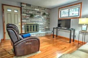 231 Cherrydell Dr, Scott Township, PA 15220 - Photo 4