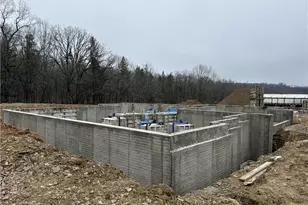 3313 Waterford Dr, Indiana Township, PA 15238 - Photo 2