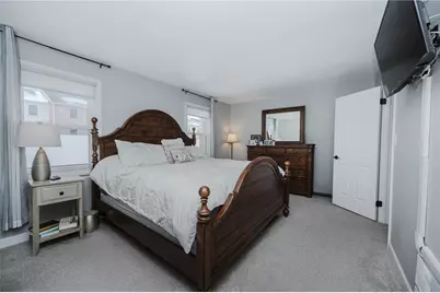 551 Georgetowne Vlg, White Township, PA 15701 - Photo 18