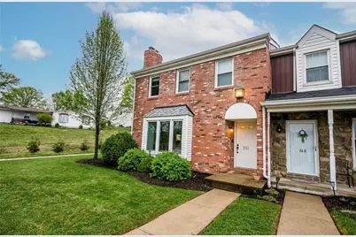 551 Georgetowne Vlg, White Township, PA 15701 - Photo 2