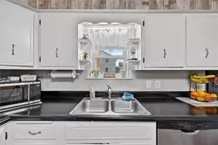 704 Center Ln, Linesville Boro, PA 16238 - Photo 8