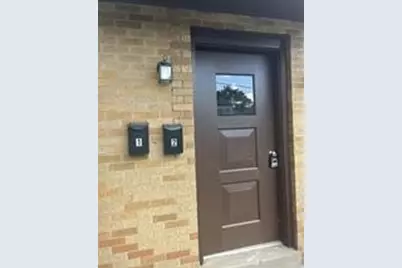 218 Bronx Ave #1, Pittsburgh, PA 15229 - Photo 2