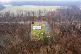 114 Hall Rd, Findley Township, PA 16137 - Photo 12