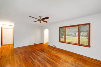 114 Hall Rd, Findley Township, PA 16137 - Photo 18