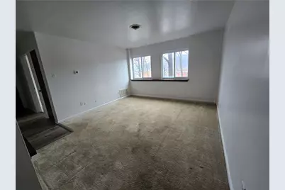 210 5th Avenue #16, Elizabeth Township-Boro, PA 15037 - Photo 6