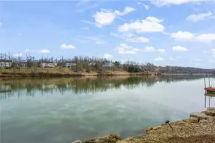 3020 Shoreline Ln, Mount Pleasant, PA 15057 - Photo 4