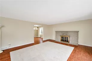 126 Lawrence Ave, Twp of But NW, PA 16001 - Photo 4