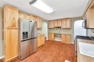 126 Lawrence Ave, Twp of But NW, PA 16001 - Photo 10