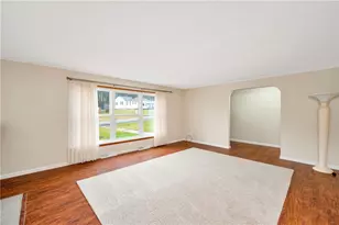 126 Lawrence Ave, Twp of But NW, PA 16001 - Photo 6