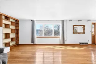 1610 Hill St, White Oak, PA 15131 - Photo 4