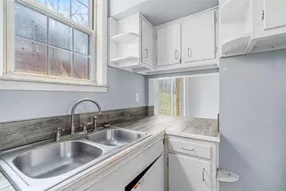 2218 Starkamp St, Pittsburgh, PA 15226 - Photo 14