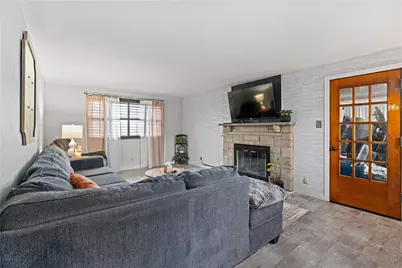 230 W Schwab Avenue, Munhall, PA 15120 - Photo 6