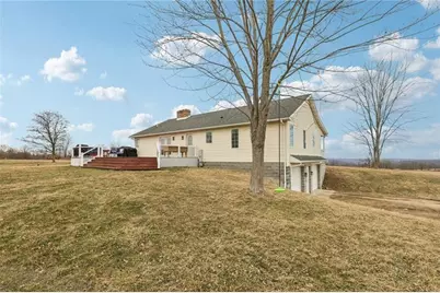 785 Cameron Rd, Hickory Township, PA 16101 - Photo 8