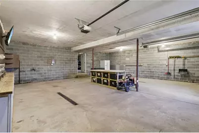 785 Cameron Rd, Hickory Township, PA 16101 - Photo 36