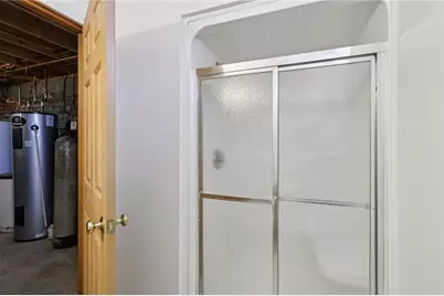 785 Cameron Rd, Hickory Township, PA 16101 - Photo 32