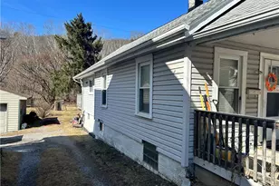 529 Ambridge Ave, Leet Township, PA 15003 - Photo 2