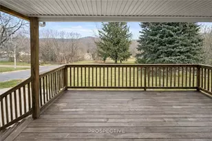 529 Ambridge Ave, Leet Township, PA 15003 - Photo 24