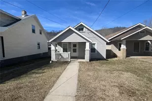 529 Ambridge Ave, Leet Township, PA 15003 - Photo 2